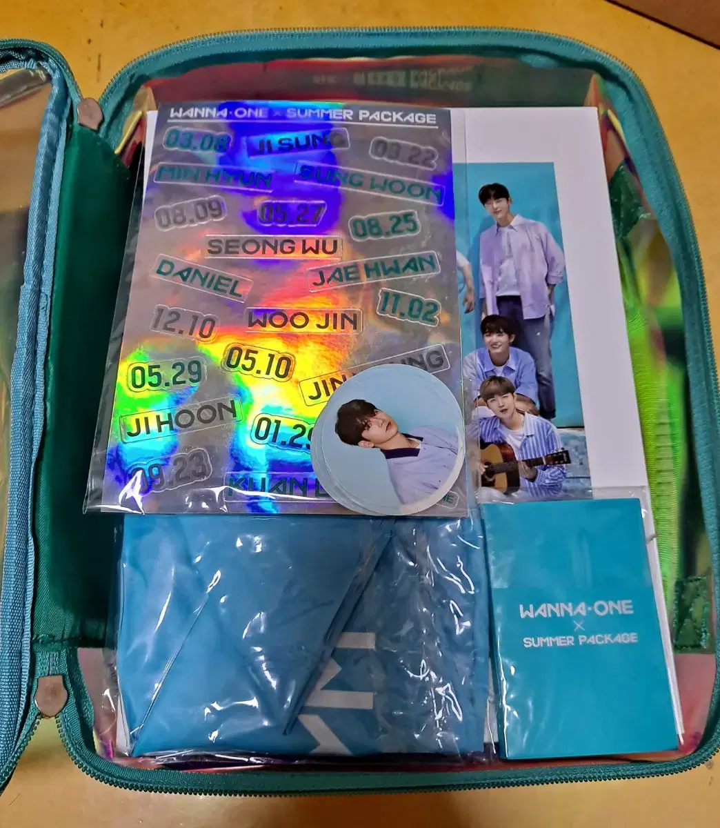 Wanna One Summer Package (buncheol by member)