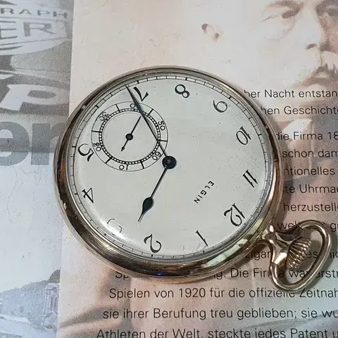 1917년산 엘진(Elgin) 남,여 겸용 회중시계.