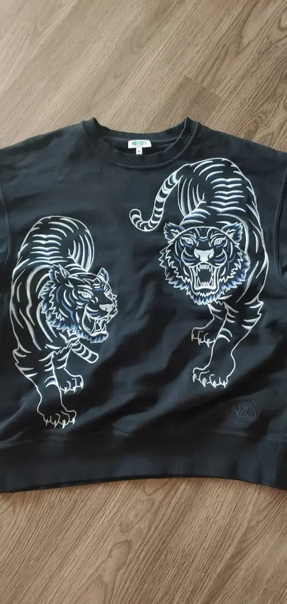 (Quick sale)Kenzo Double Tiger Man to Man M