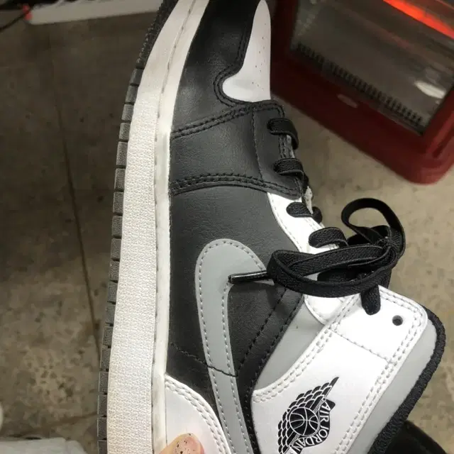 조던1 미드 화이트쉐도우 230/ Jordan 1 Mid