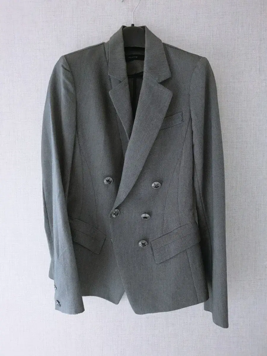 (66사이즈)뒷라인 정장자켓(tailored jacket, gathering look, company look, dignified kara type jacket)