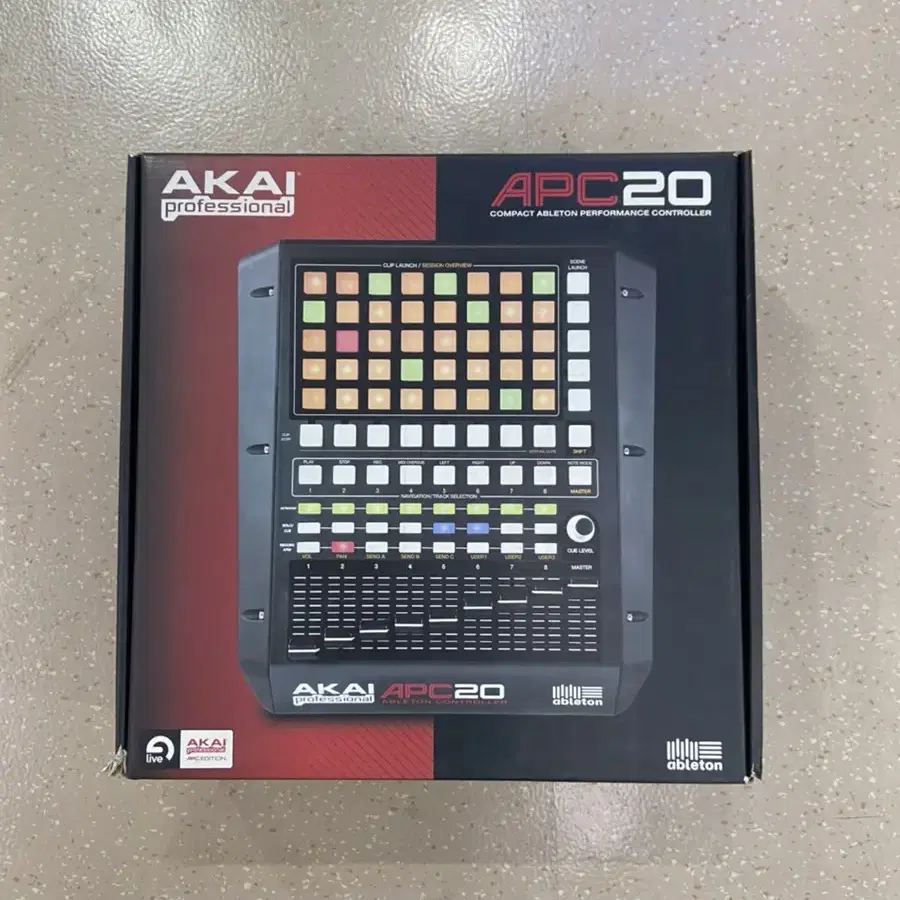 아카이 AKAI APC20 런치패드