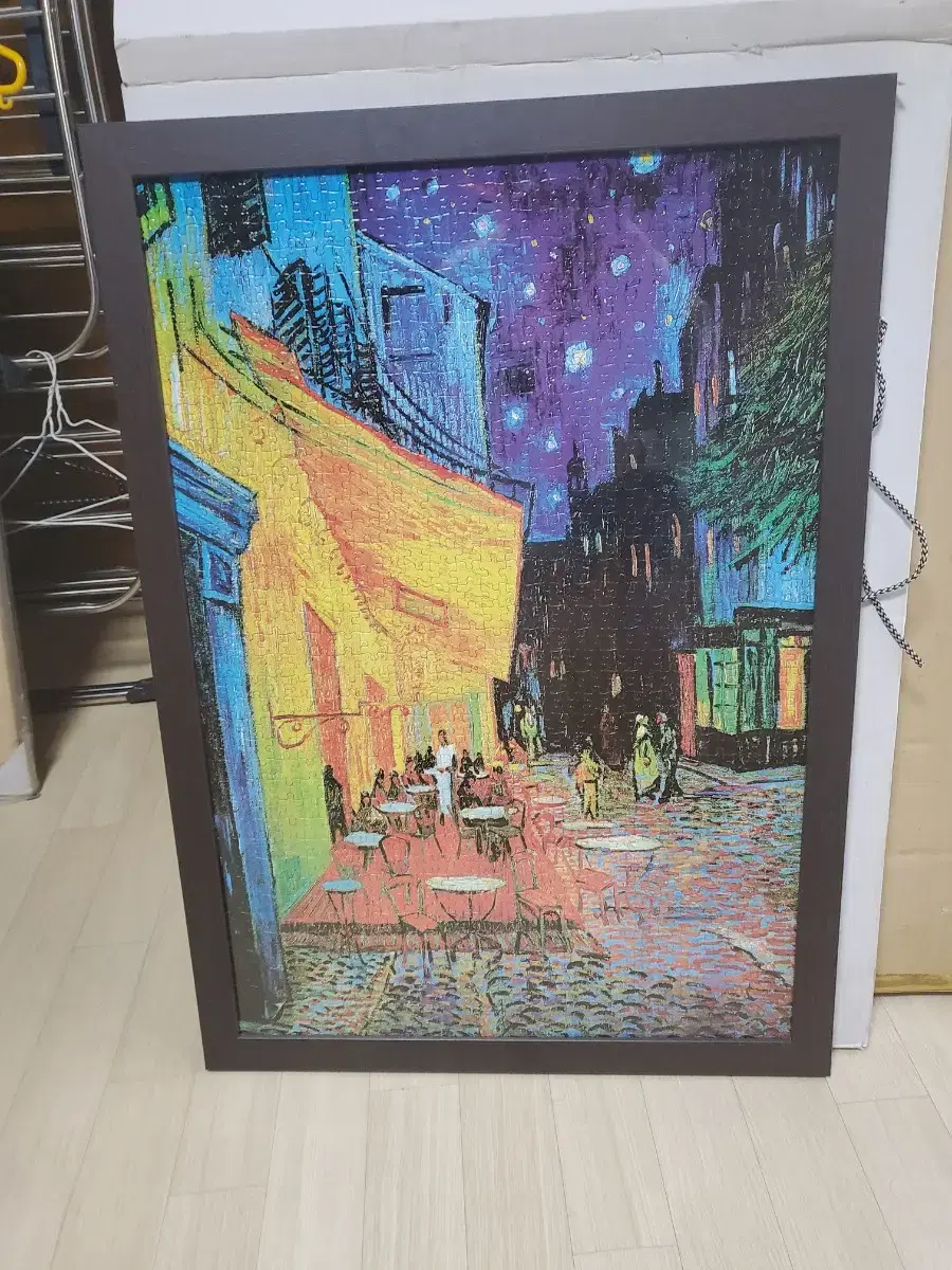 Night Cafe 1000 Piece Puzzle Frame