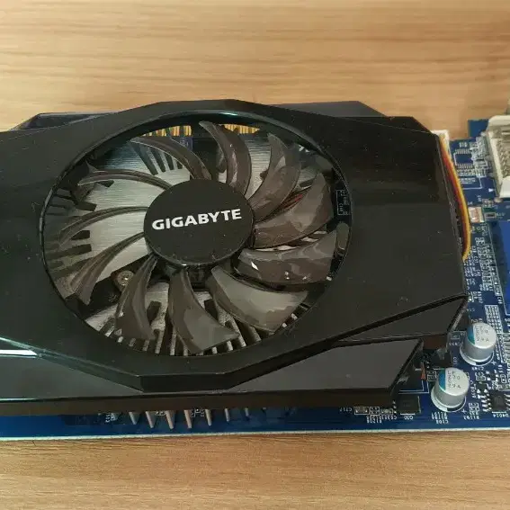 GIGABYTE GV N630 1GI 그래픽카드