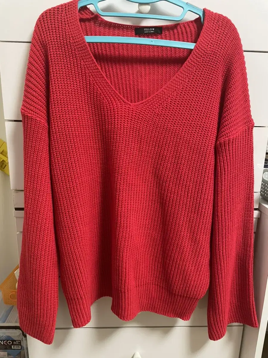 V-neck knit