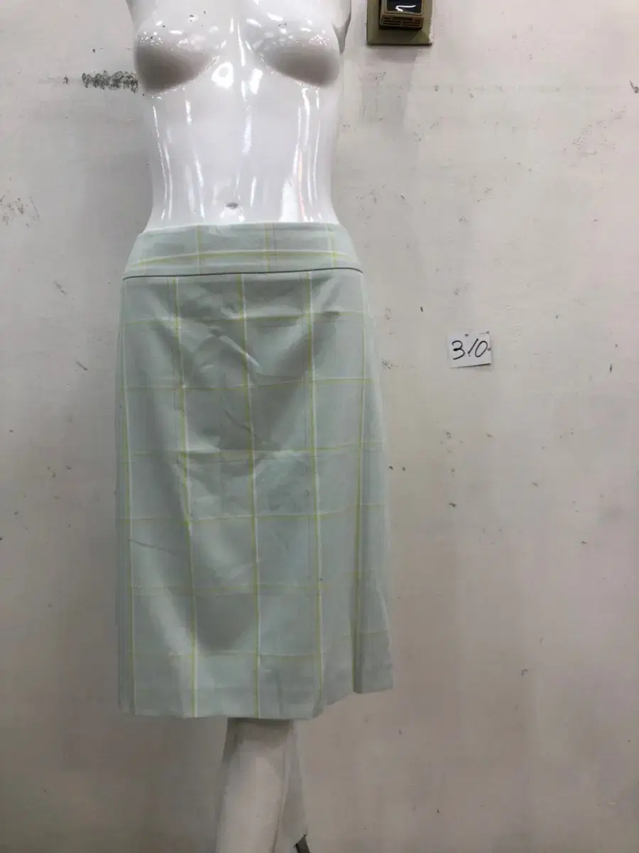 88-size skirt US 8