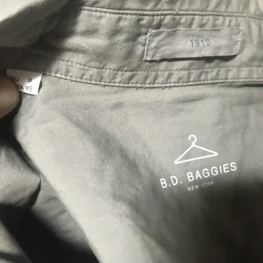 B.D. Baggies 버튼다운셔츠