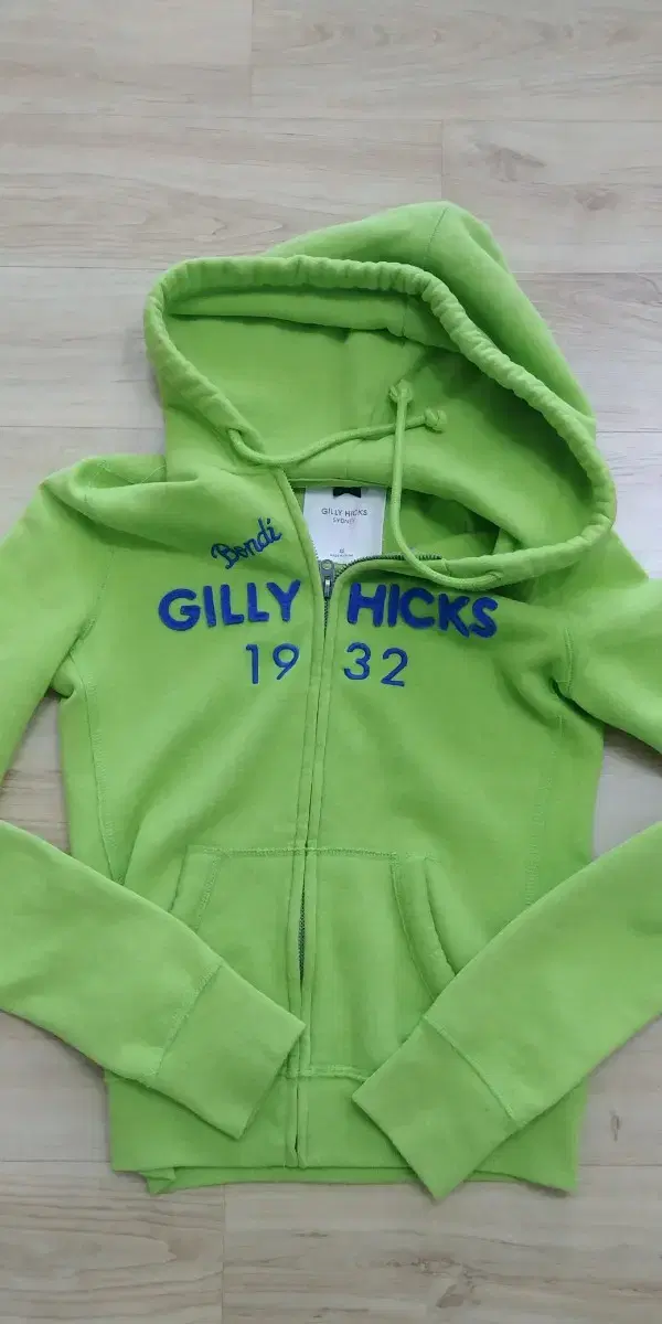 길리힉스(Gilly hicks) 후드집업