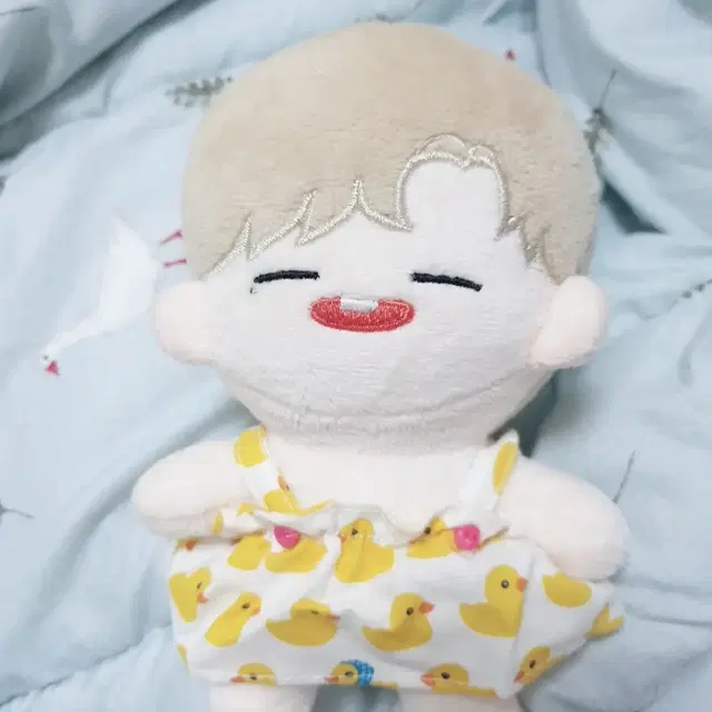 강다니엘 인형