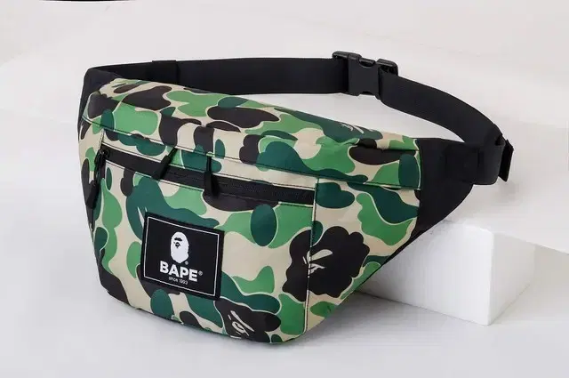 [일본잡지부록] Bape 빅사이즈 바디백