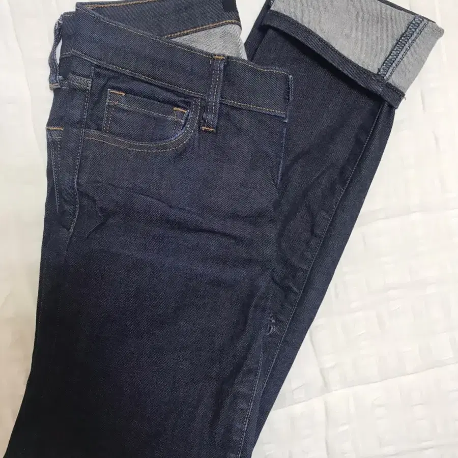 [Sale] Theory띠어리 X J Brand 제이브랜드 진 판매