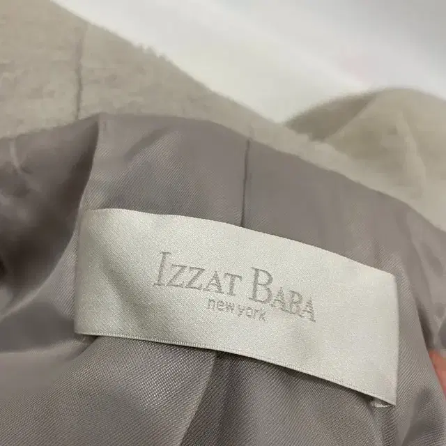 Izzat Baba 아이잗바바 알파카 롱코트