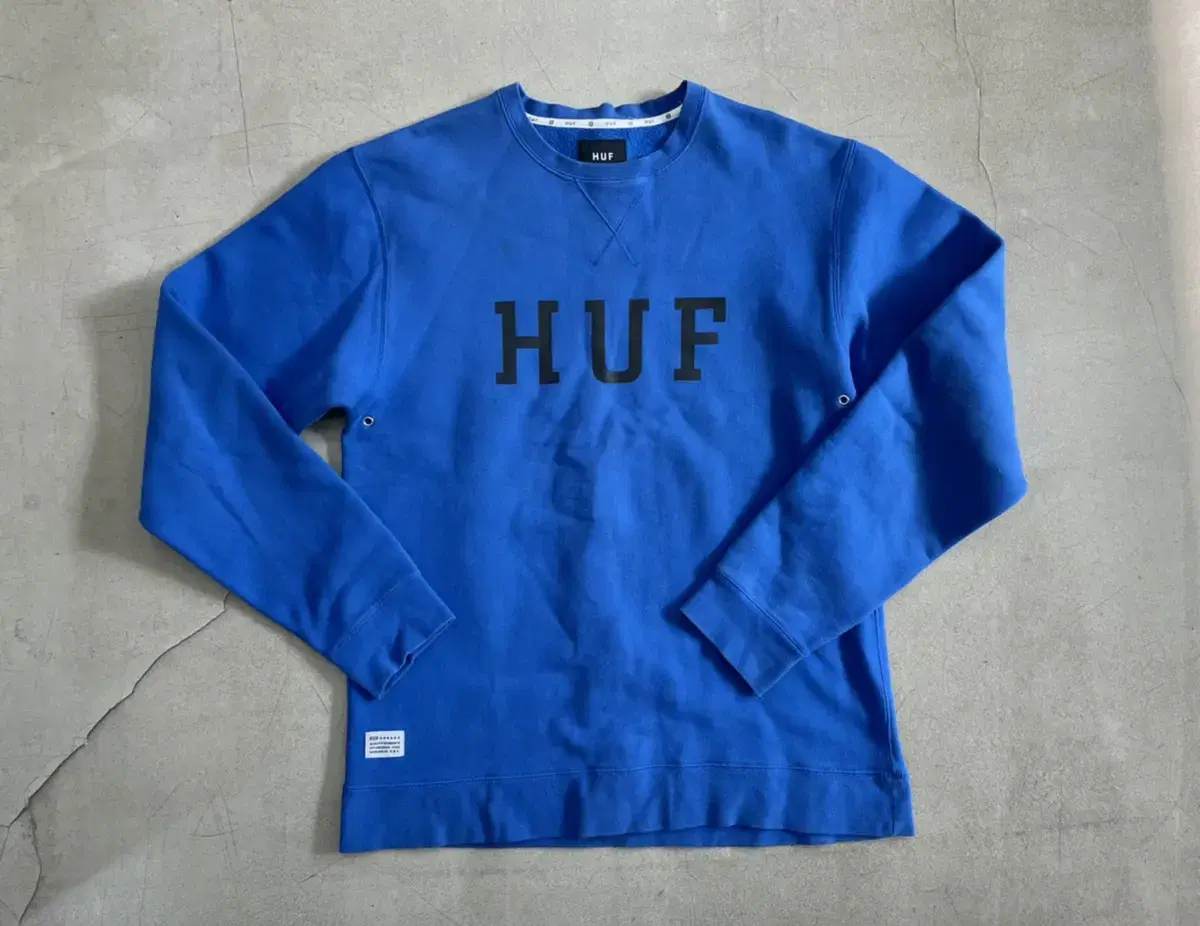 Sell genuine HUF (HUF) tops