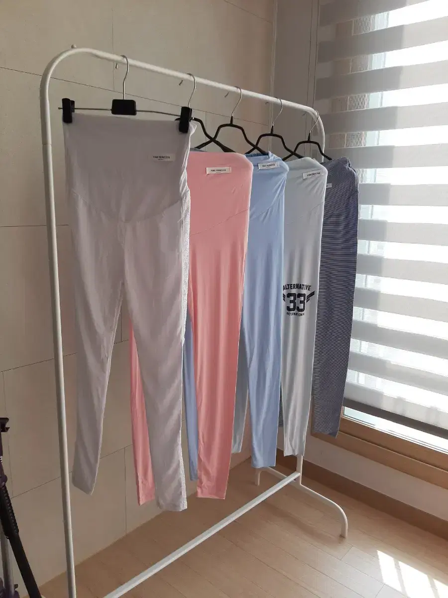 New) Pregnant Leggings 3,500~7,700 won each