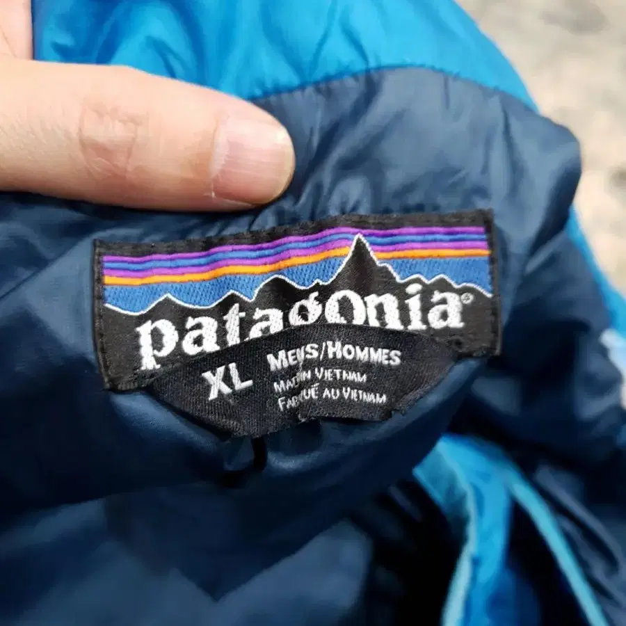 파타고니아 프리마로프트 경량패딩 조끼 점퍼 patagonia