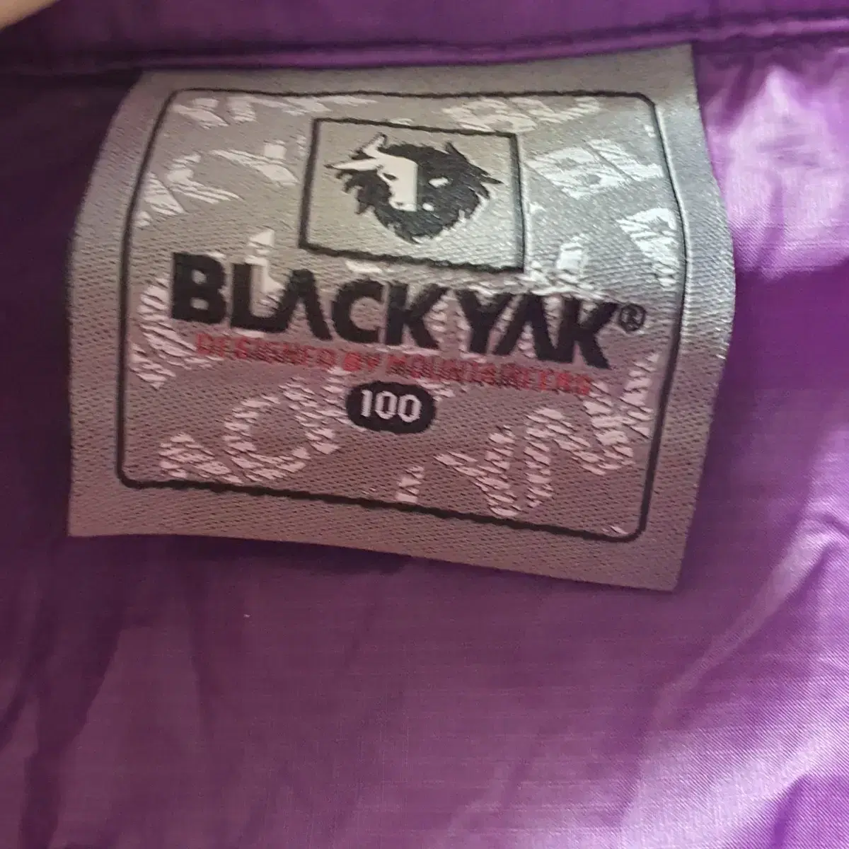 BLACKYAK바람막이100     카103