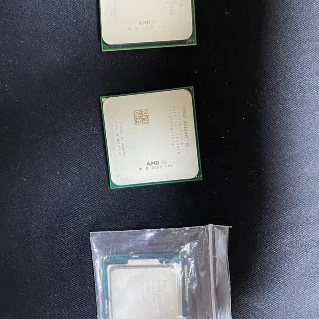 cpu 급처합니다(g3260 + amd 에슬론 cpu 두개)