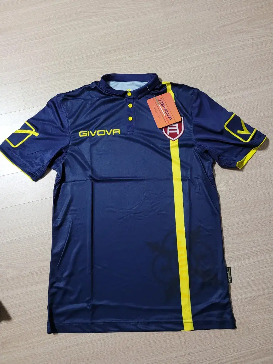 2016-17 Chievo Verona Away Shirt