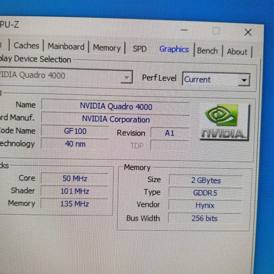 그래픽카드 쿼드로 4000 비디오메모리 2g  팝니다