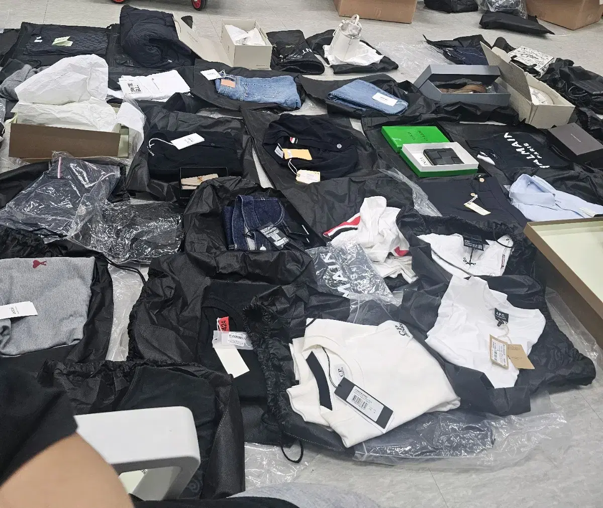 명품매입 최고가 중고명품매입 루이비통 고야드 디올 샤넬 셀린느 구찌
