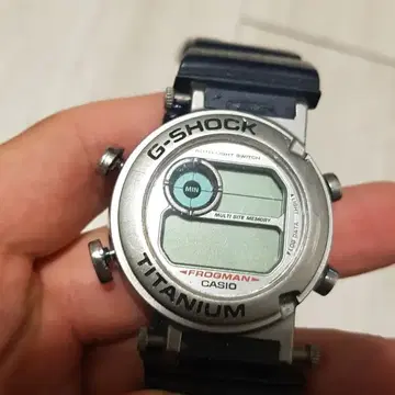 DW 9900