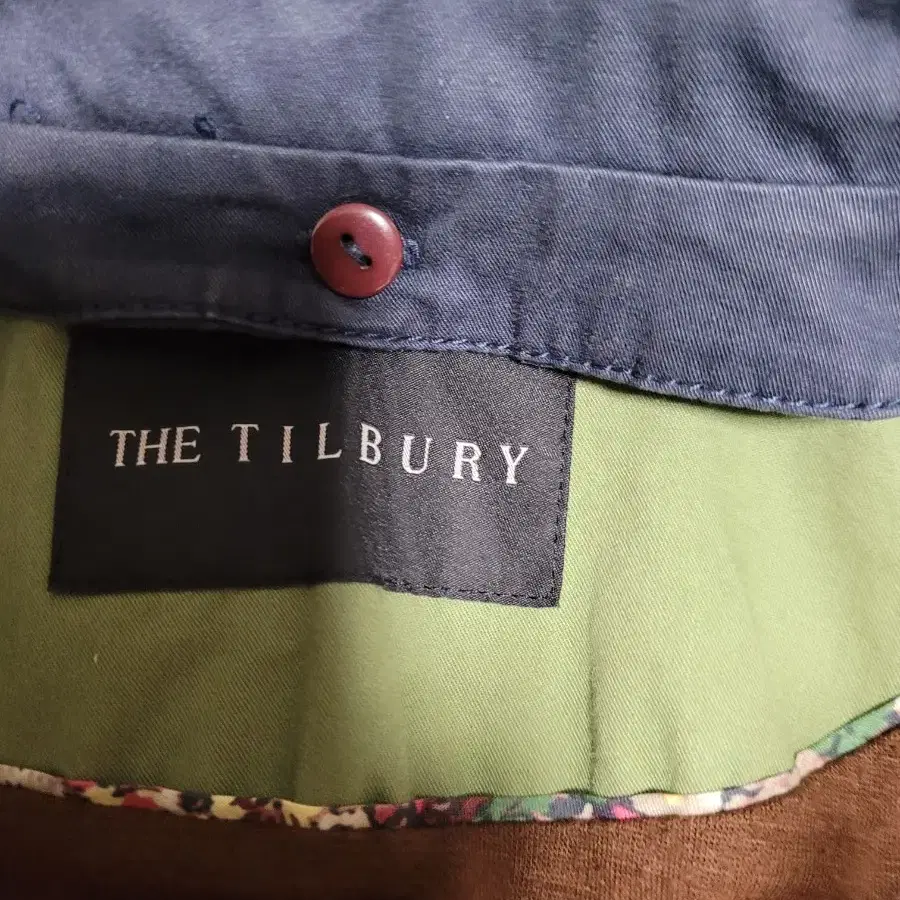 여성옷(THE TILBURY)66사이즈