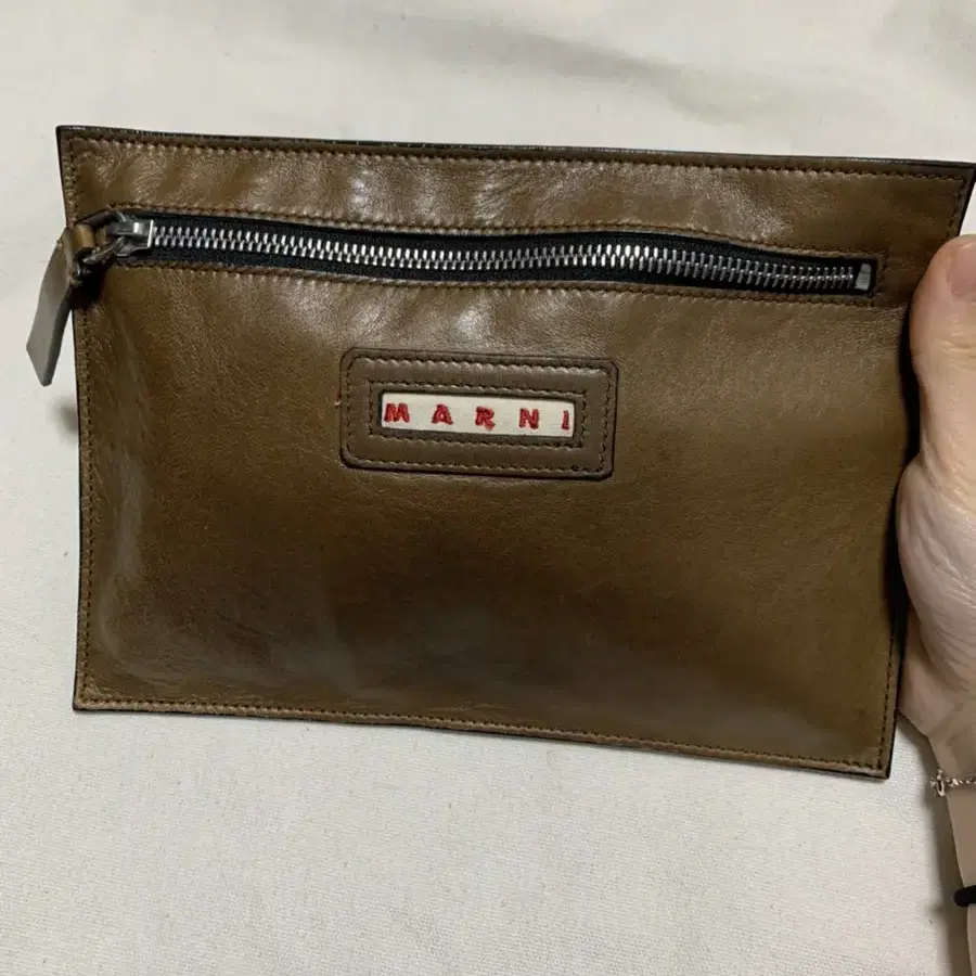 마르니 marni 클러치