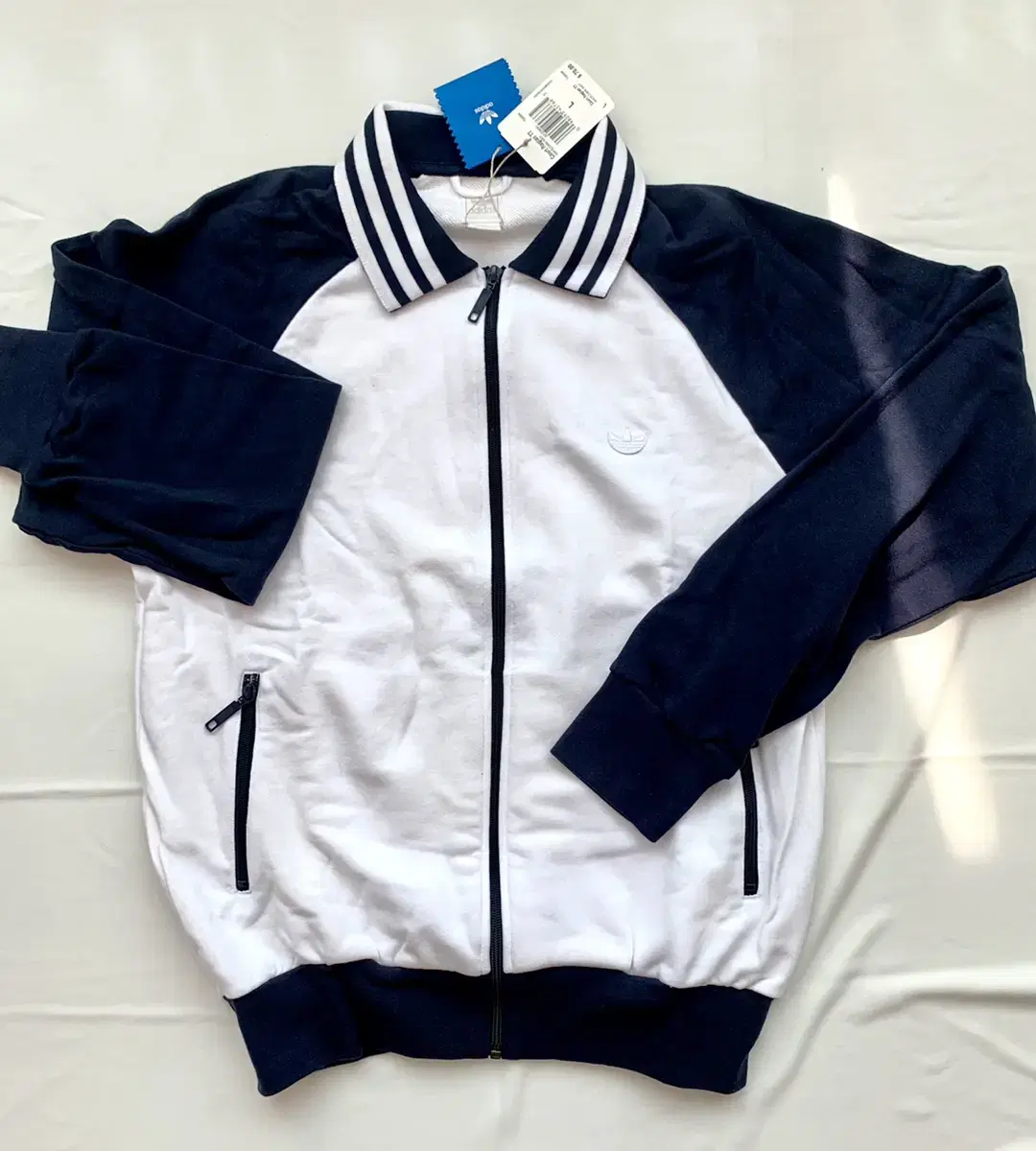 [Free Shipping/New] Adidas Reglan Jacket L