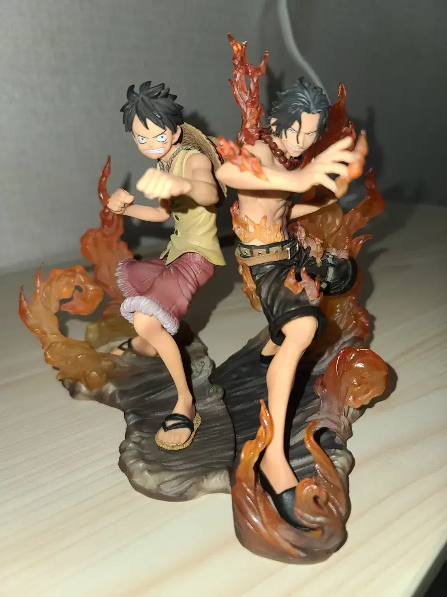 ONEPIECE Ace Luffy Figures (Sangdi,Sarah Hoshi)