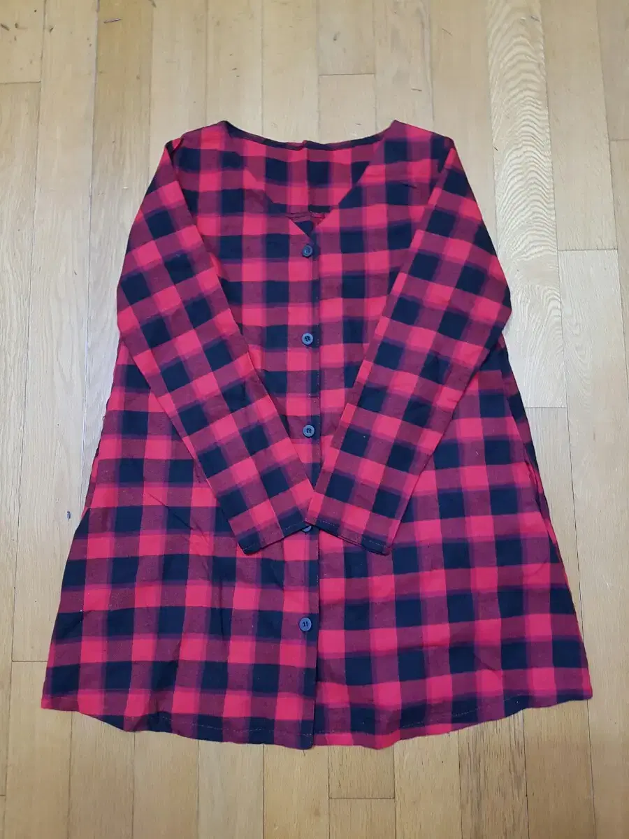 [66] V-neck checkered jacket