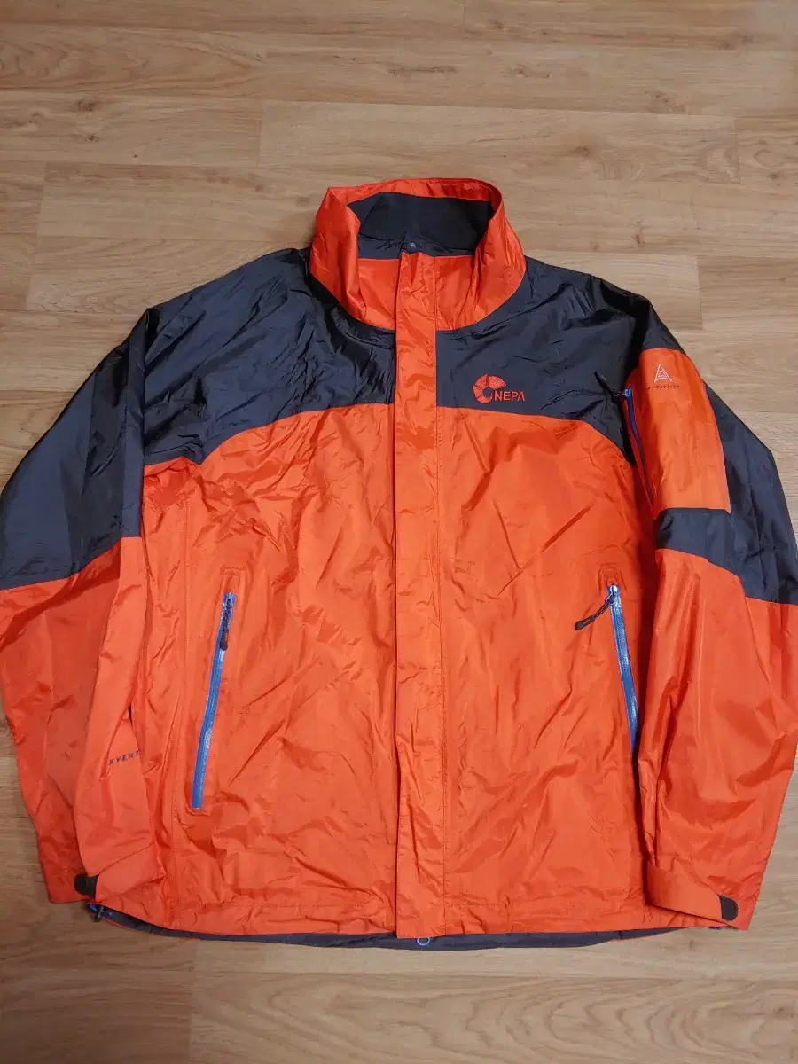 105 Nepa Windbreaker