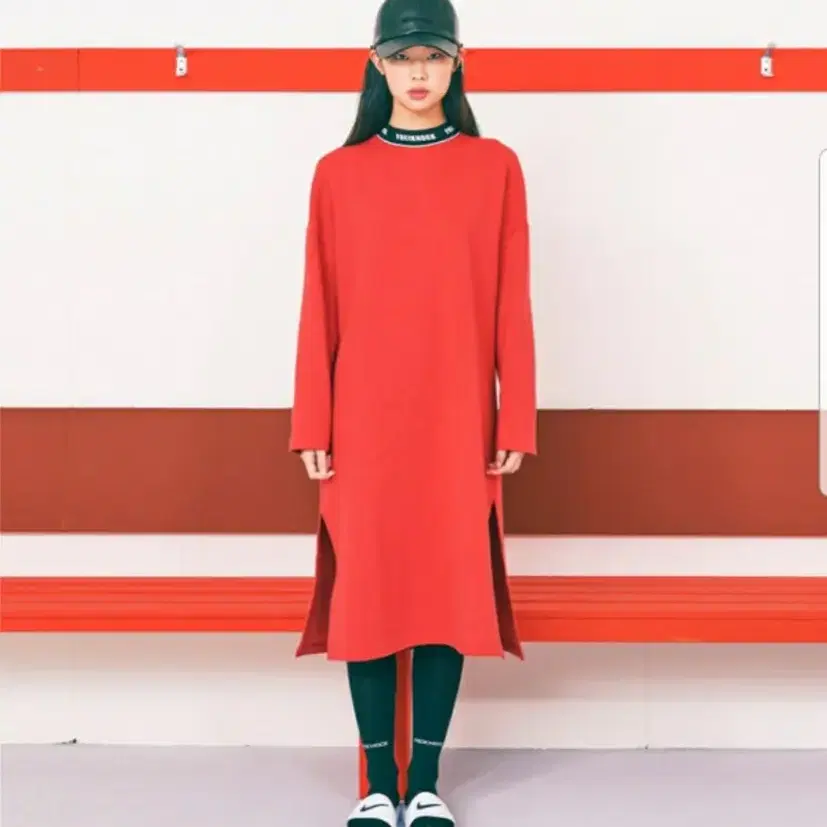 BANDED LONG  ONEPIECE  RED (가격내려요)