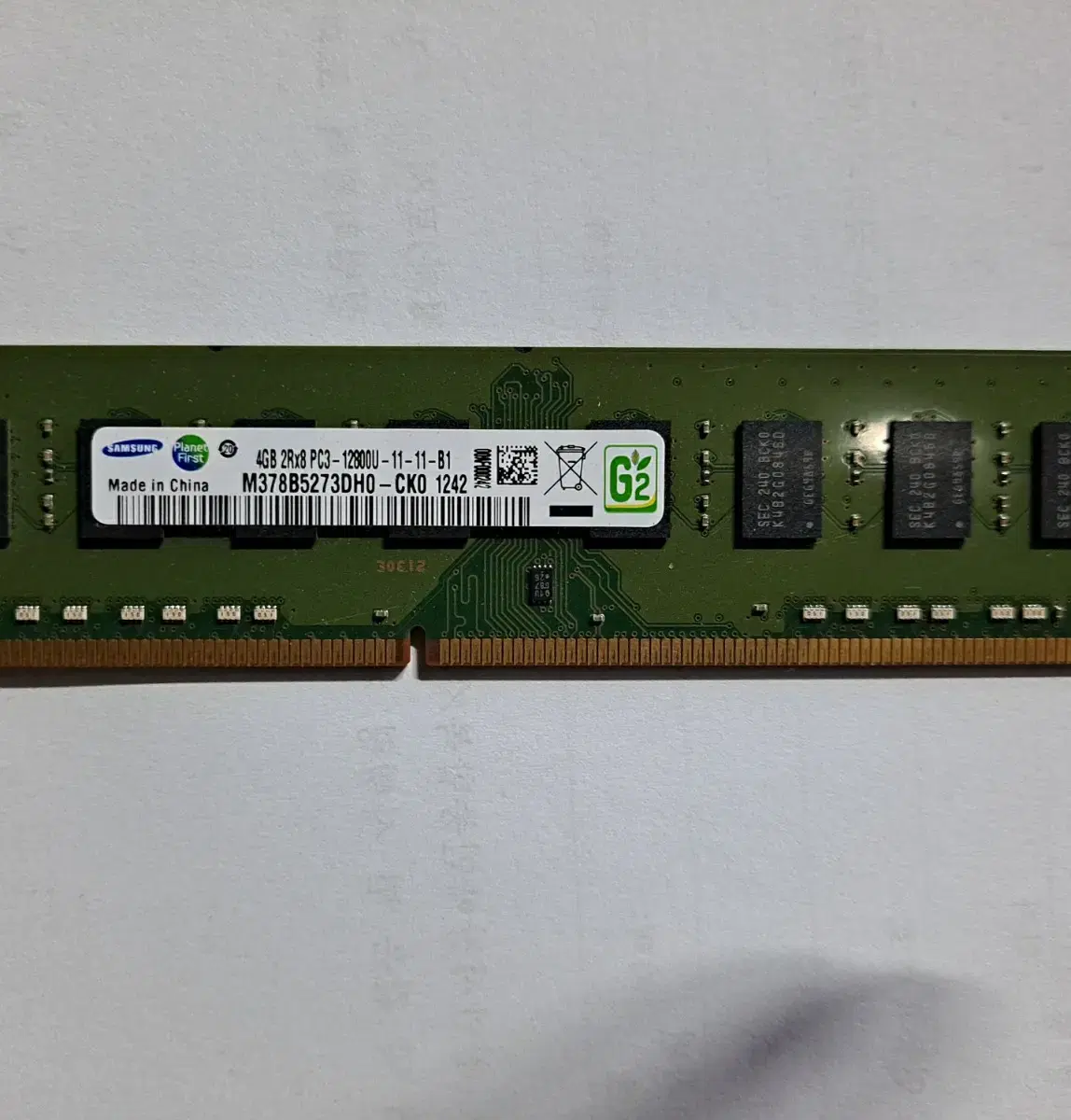 4GB 2RxPC3-12800U  1개