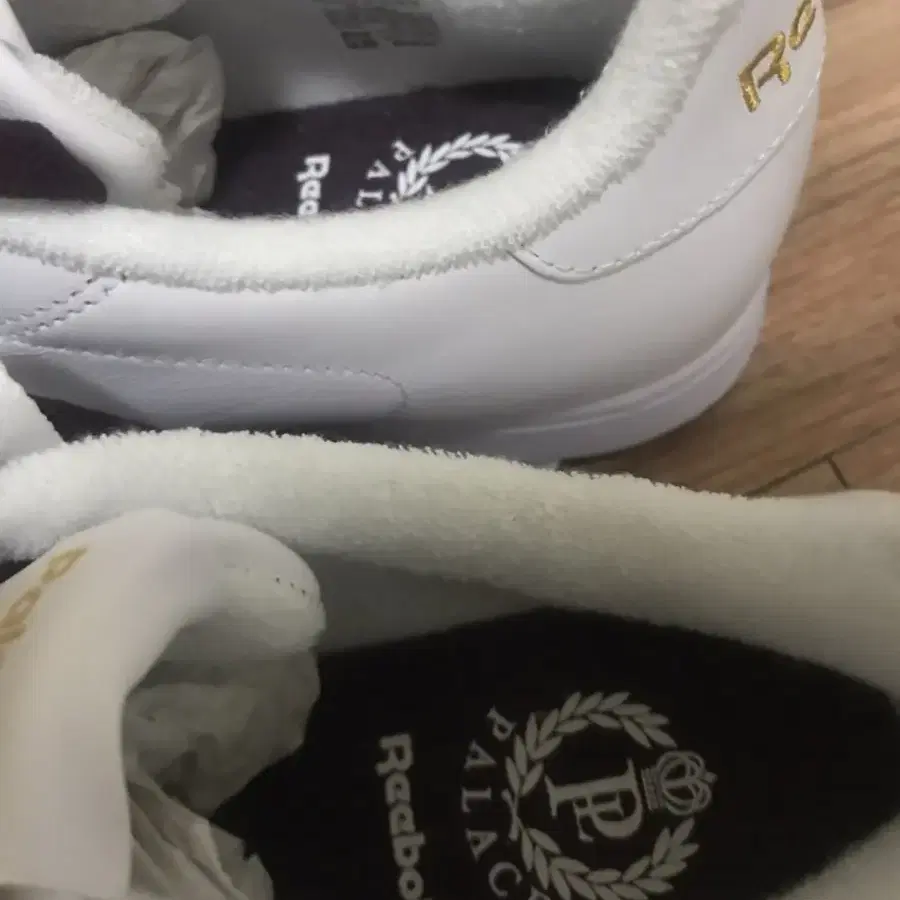 팔라스 x 리복 NPC 화이트 275 Palace Reebok