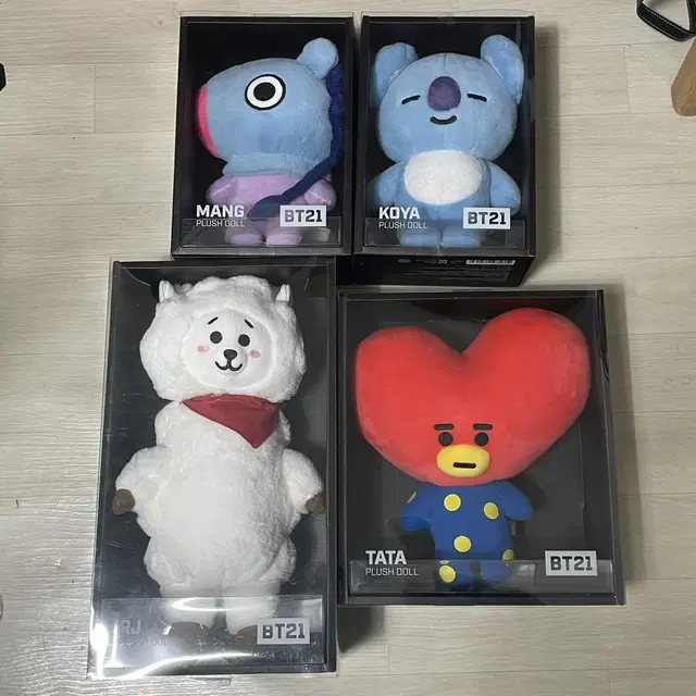 bt21 스탠딩돌 팔아요