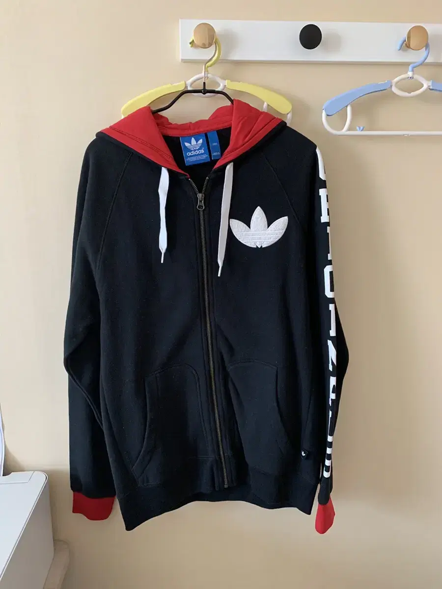 Adidas Hoodie Zip-Up 90 Size New without tags