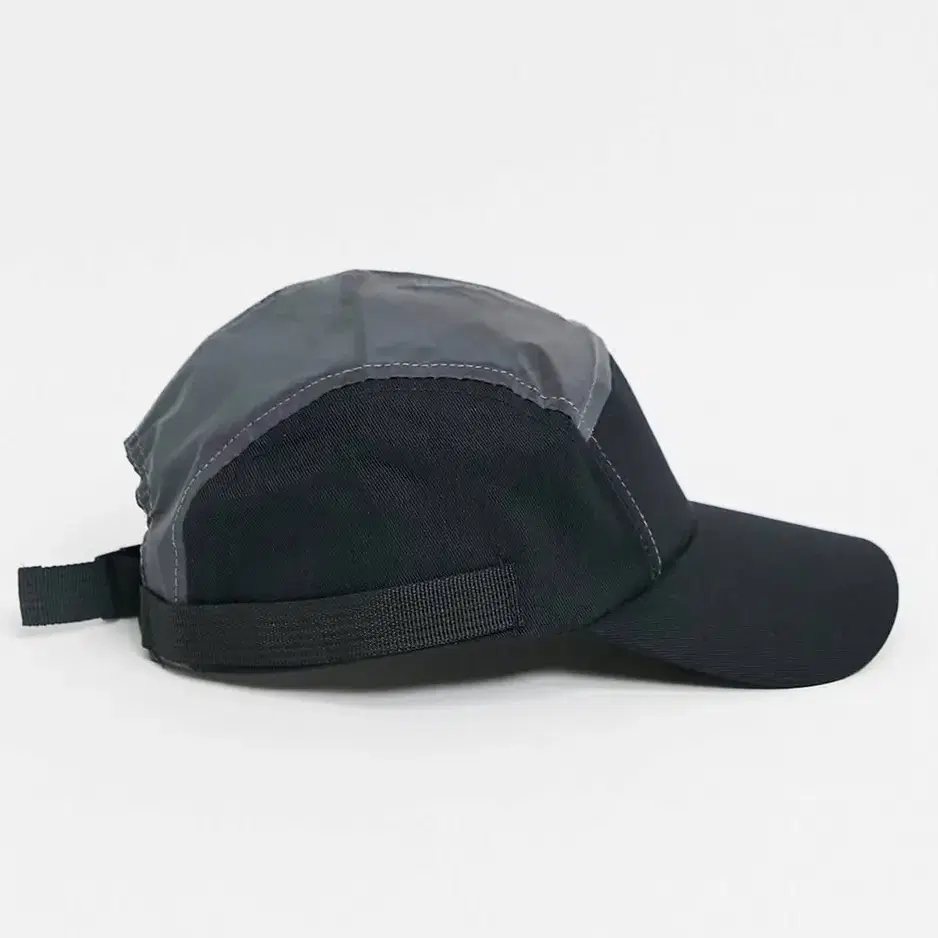 (새상품)SVNX cap with reflective pannels