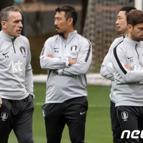 18-20 대한민국 축구대표팀 국가대표 코치용 국대 쉴드탑