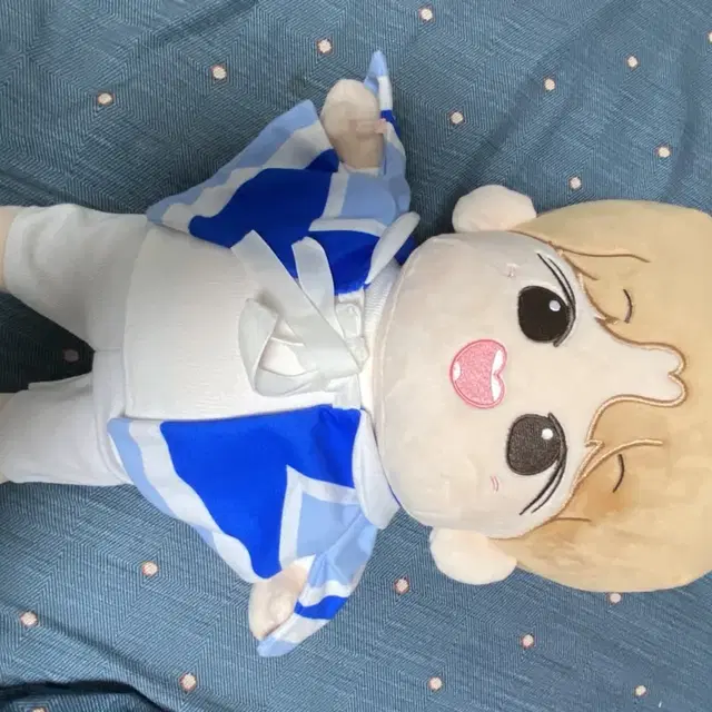 하성운인형