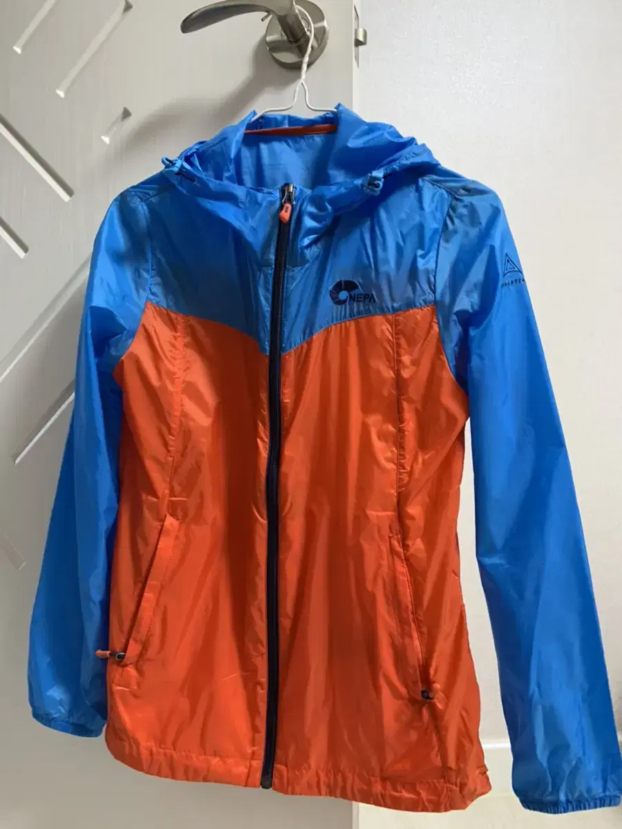 Nepa Windbreaker (Women's)