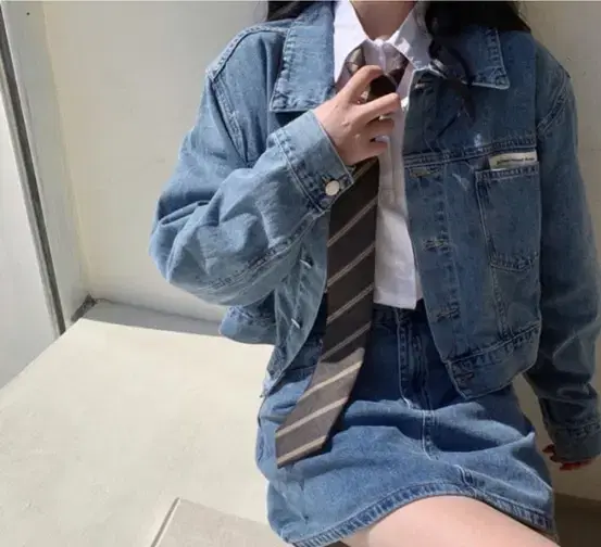 Women's Daily Denim Jacket (New Item)