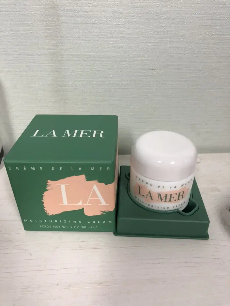 La Mer Cosmetics Case