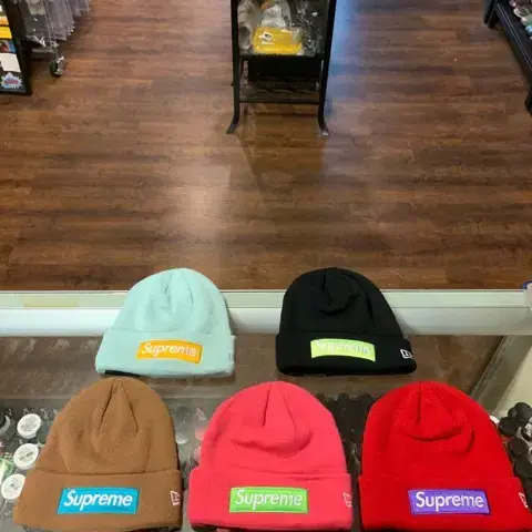 Supreme 17aw New Era Box Logo Beanie(Red