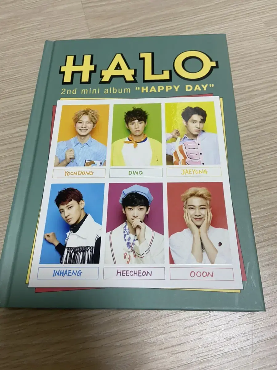 Halo - Mini Album 2 : Happy Day