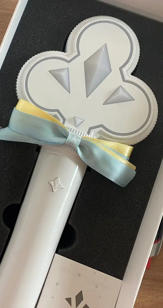 WTS, VICTION lightstick, VIKEY lightstick.