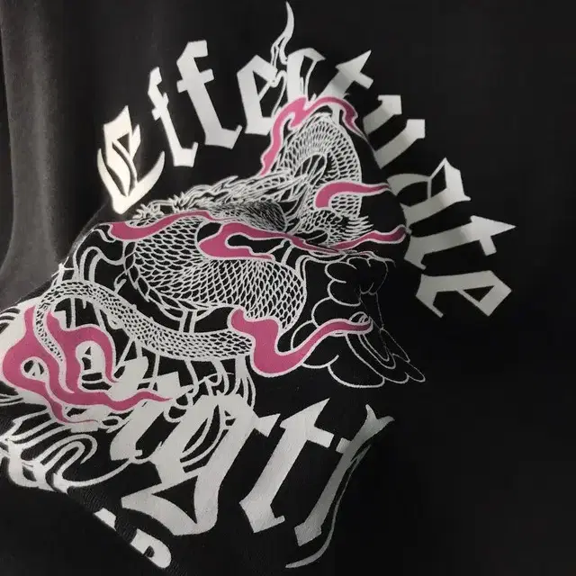 LEEP REST dragon Sweatshirt 드래곤 스웨트셔츠