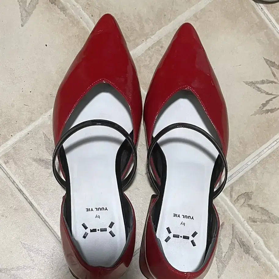 [230]YUULYIE 율이에 Fairy pitta flat Red