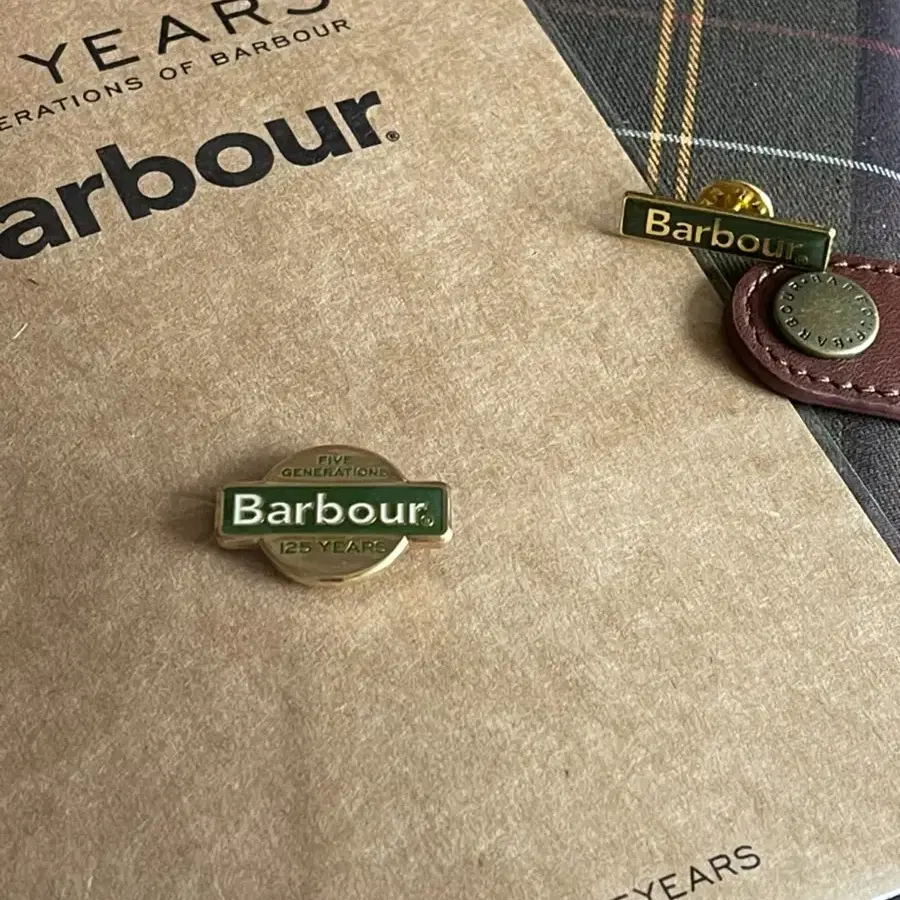 Barbour 바버 인터내셔널 라이트웨이트 게이징 왁스자켓