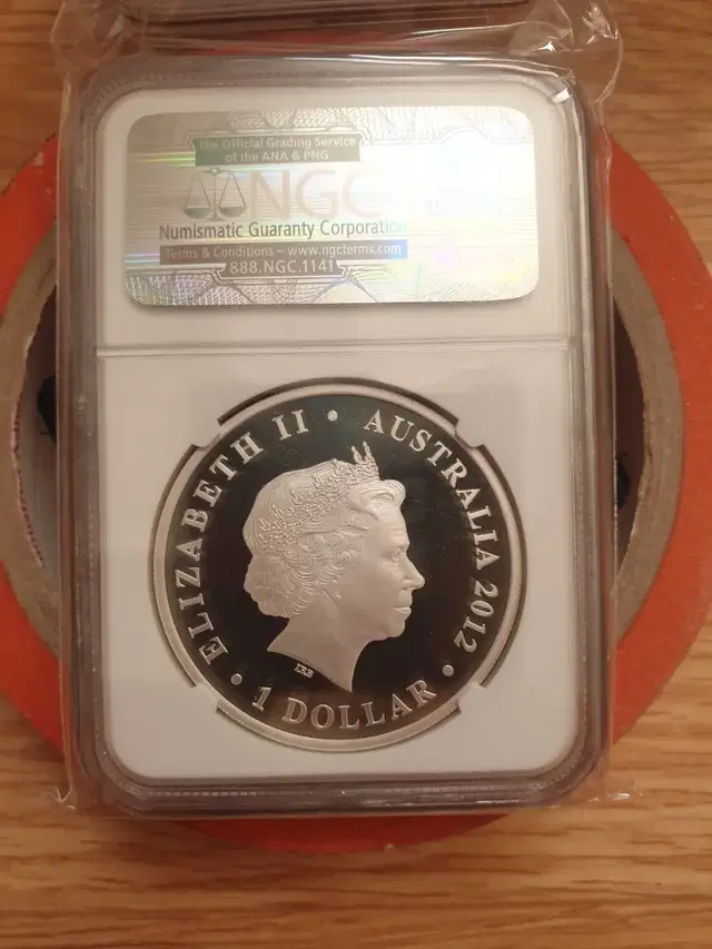 호주 2012년 엘리자베스여왕 즉위 60주년 기념 색채 은화 NGC70