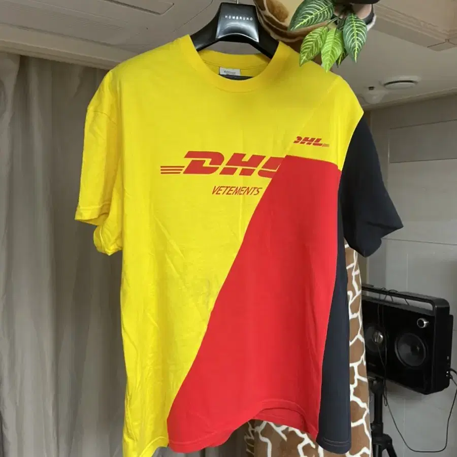 베트멍 dhL 콜라보레이션 절개 셔츠